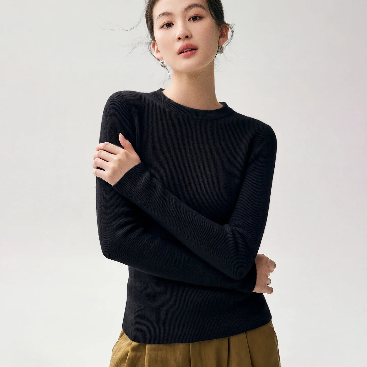 Damen Feinstrickpullover Rundhals Langarm Schmal Geschnitten