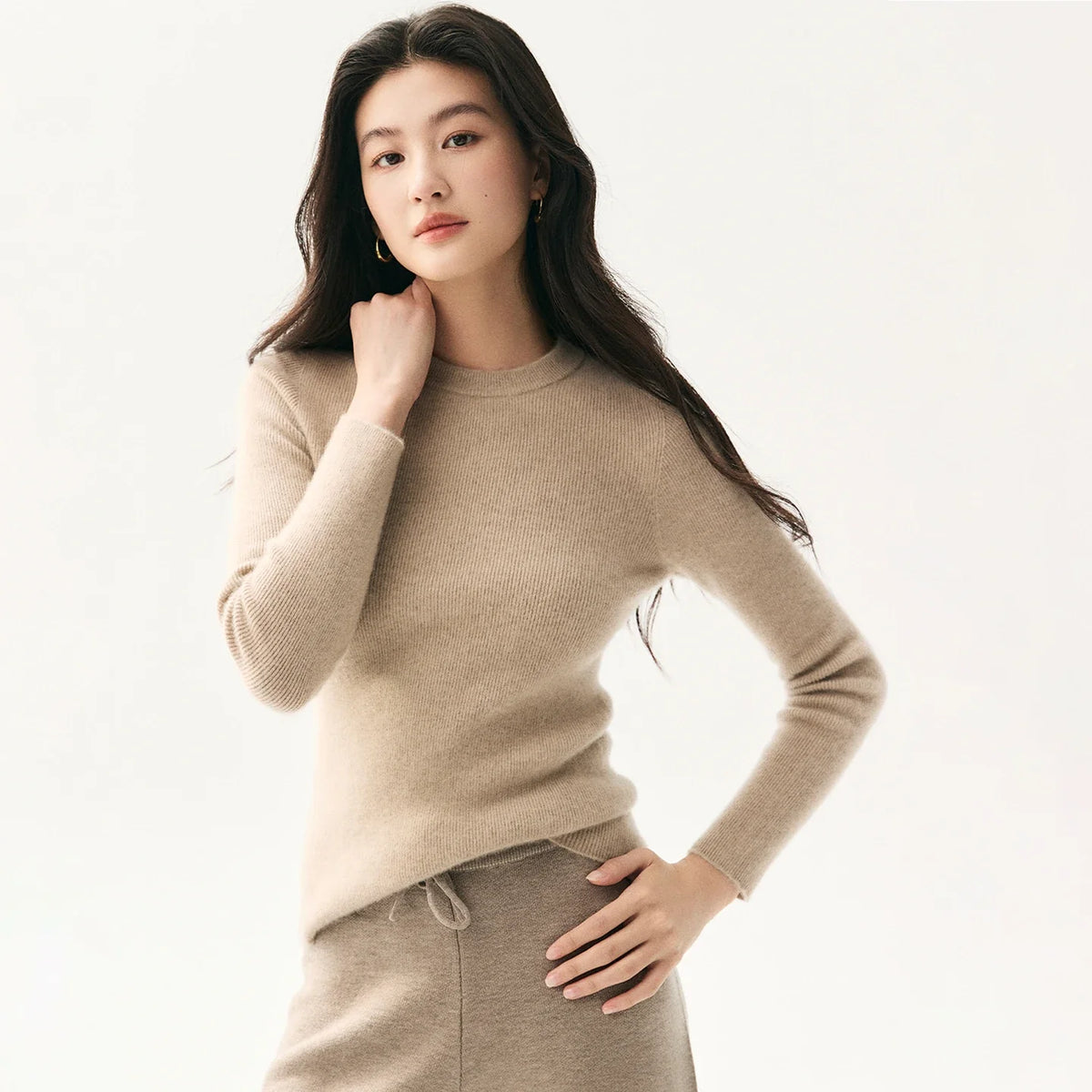 Damen Feinstrickpullover Rundhals Langarm Schmal Geschnitten