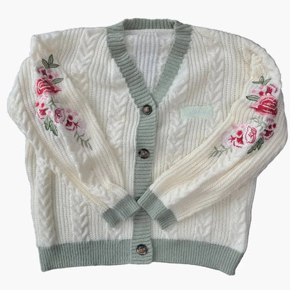 Damen Strickjacke mit Blumenstickerei und Vintage-Charme – Herbst/Winter Cardigan für Freizeit