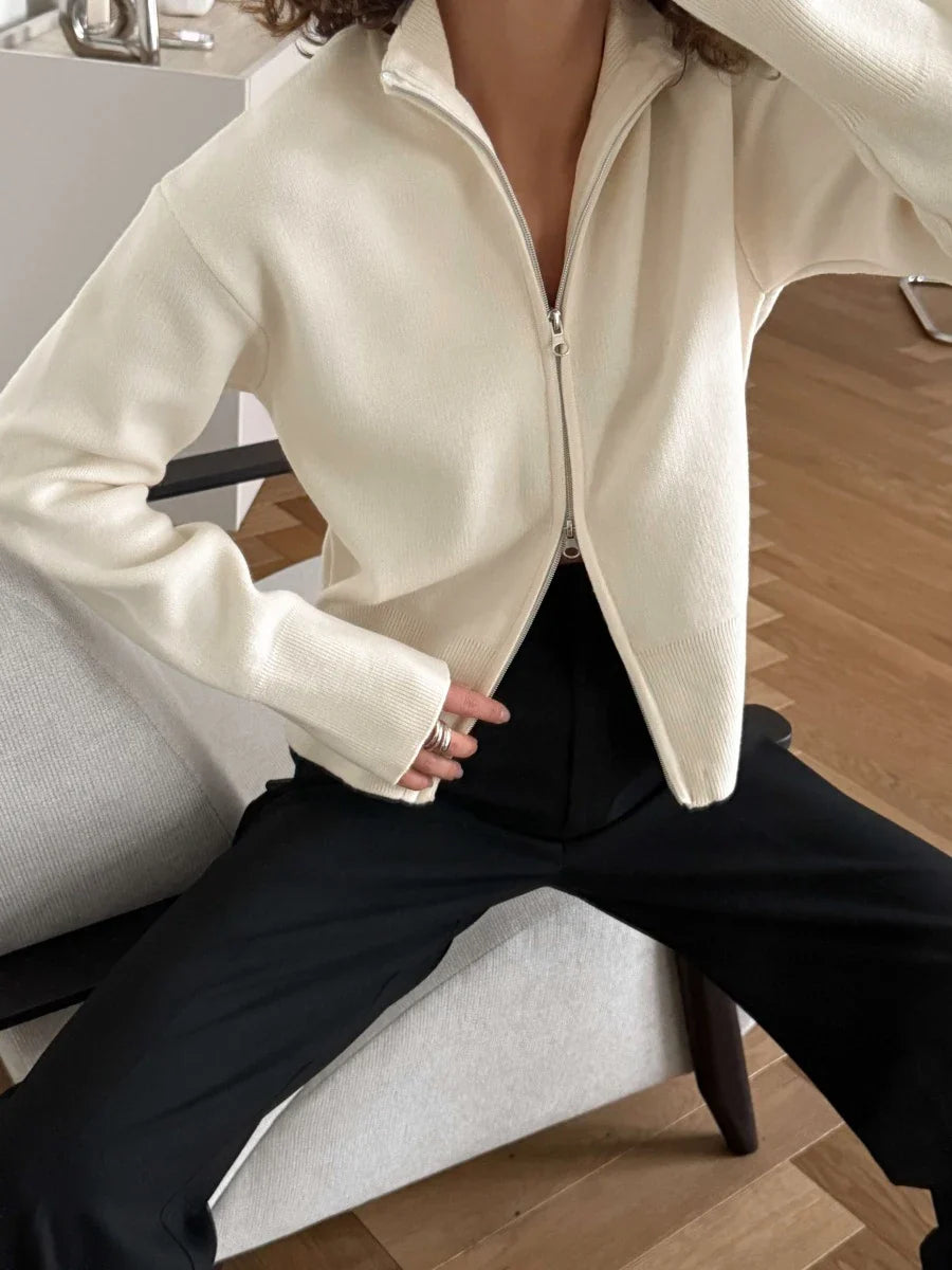 Cardigan da donna in maglia con cerniera e collo rialzato