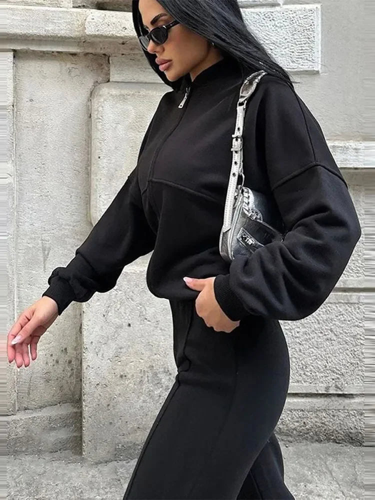 Tuta oversize da donna due pezzi con pantaloni larghi e giacca – Outfit streetwear moderno