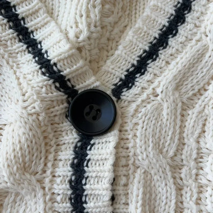 Strickjacke Damen Beige mit Sternen & Zopfmuster