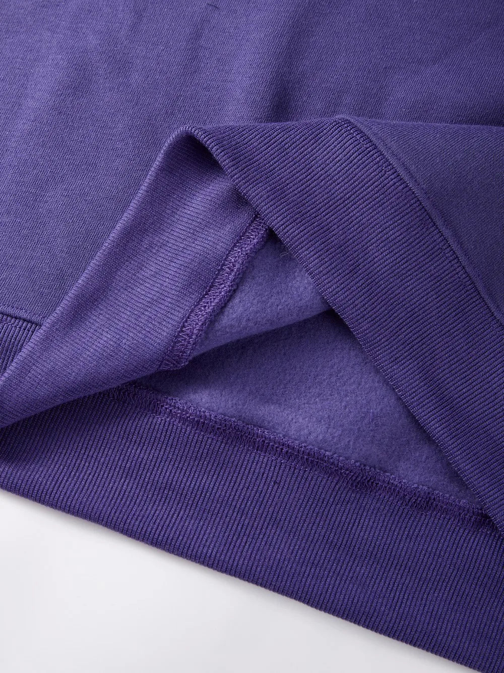 Sweat-shirt bleu pour femme avec imprimé cœur léopard, col rond et manches longues