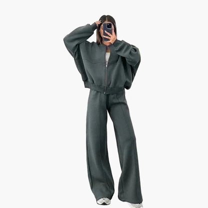 Tuta oversize da donna due pezzi con pantaloni larghi e giacca – Outfit streetwear moderno