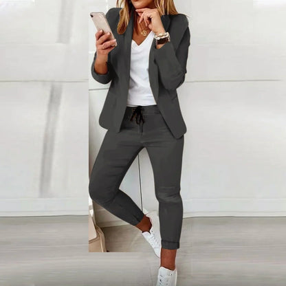 Anna – To-delt Damekontoroutfit