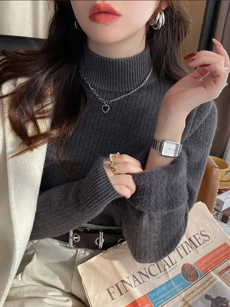 Damen Rollkragenpullover Gerippt mit Plüschärmeln Beige