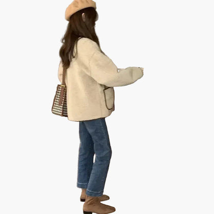 Chaqueta teddy oversize para mujer con botones y grandes bolsillos – Estilo street relajado para otoño e invierno