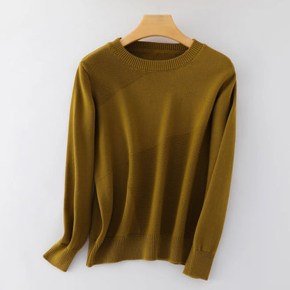 Damegenser med rund hals, lange ermer, finstrikk og basic-design