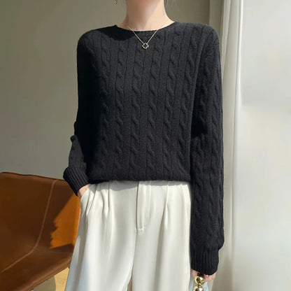 Dame-kabelstriksweater med rund hals og lange ærmer