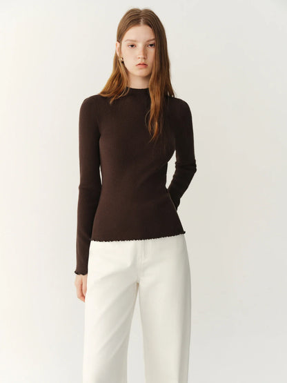 Geripptes Damen Langarmshirt mit Stehkragen und Wellenkanten