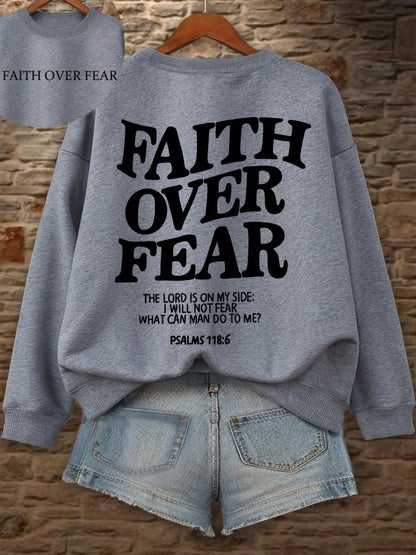 Hættetrøje med teksten "Faith Over Fear" til damer
