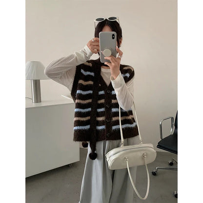 Gilet in maglia da donna lavorato a righe e pon pon, scollo a V