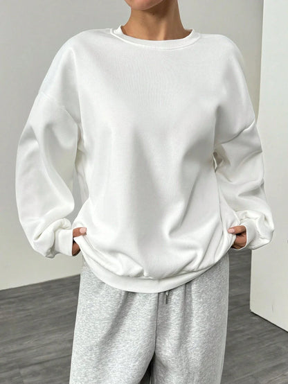 Oversize-sweatshirt til damer med rund hals, lange ærmer, grå pullover