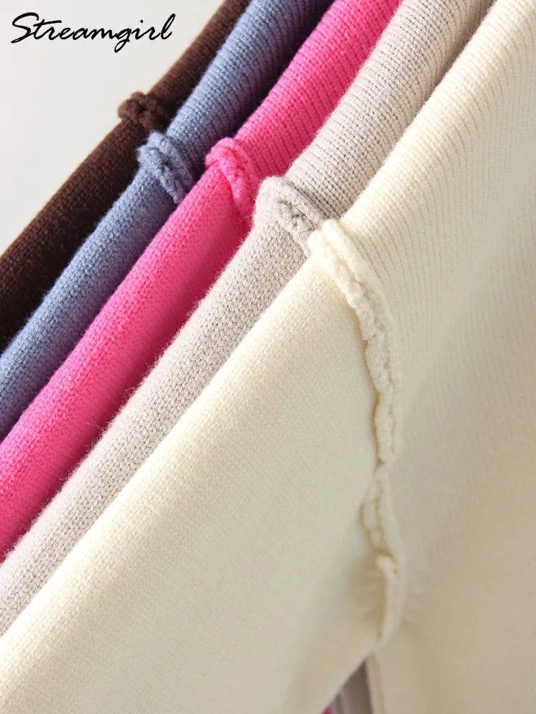 Damski oversize'owy dzianinowy sweter z okrągłym dekoltem i długim rękawem, luźny krój