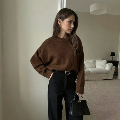 Damestrikpullover med rund hals, lange ærmer, oversize