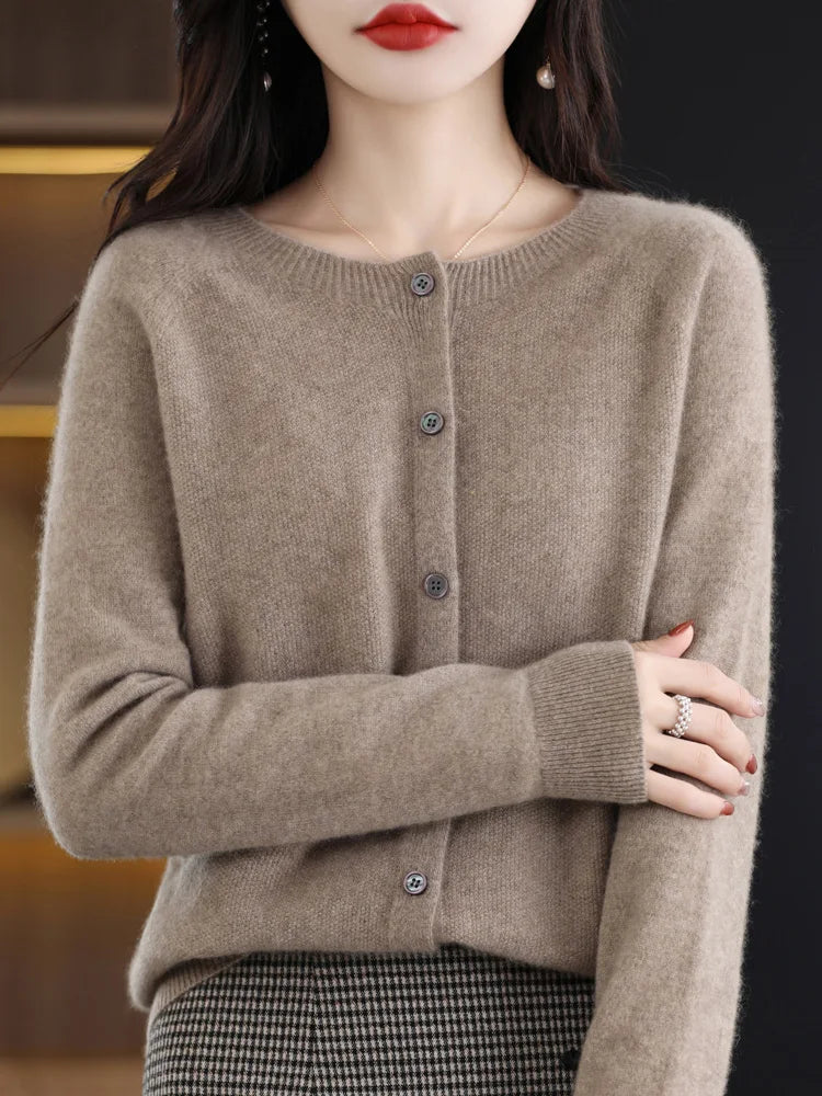 Damen Strickjacke mit Rundhalsausschnitt, Knopfleiste und langen Ärmeln, meliert grau