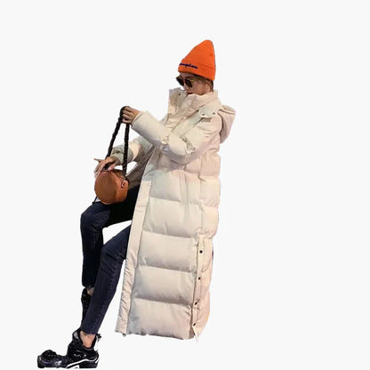 Cappotto lungo trapuntato invernale da donna con cappuccio – Parka outdoor alla moda per giornate fredde