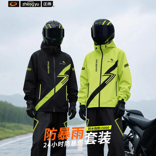 Traje de lluvia unisex repelente al agua con capucha y detalles reflectantes