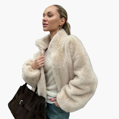 Damen Kurzjacke im Trend-Look – Modernes Fashion-Statement für Herbst und Winter