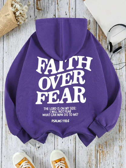 Hættetrøje med teksten "Faith Over Fear" til damer