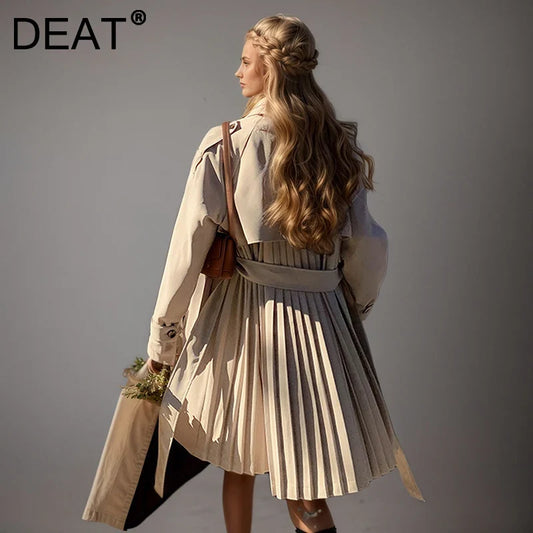 Trench da donna con dettaglio a pieghe e cintura, beige
