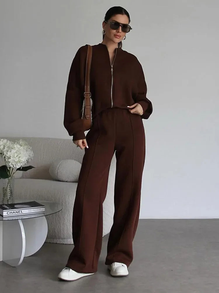 Tuta oversize da donna due pezzi con pantaloni larghi e giacca – Outfit streetwear moderno