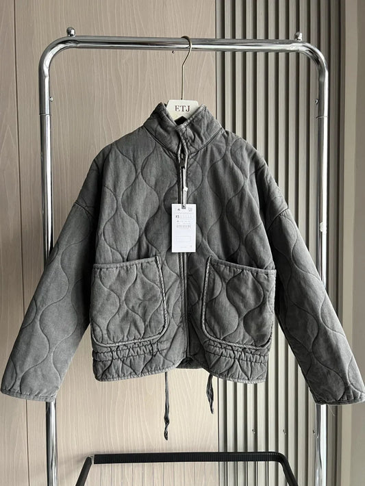 Gesteppte Damen Jacke mit Stehkragen und Reißverschluss
