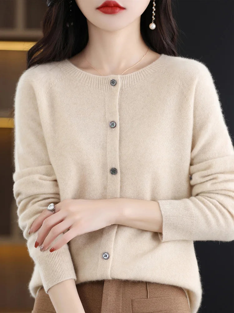 Damen Strickjacke mit Rundhalsausschnitt, Knopfleiste und langen Ärmeln, meliert grau