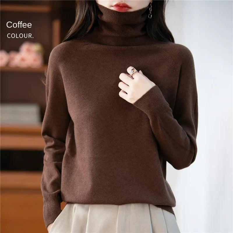 Dolcevita da donna a maniche lunghe, in maglia fine, modello basic