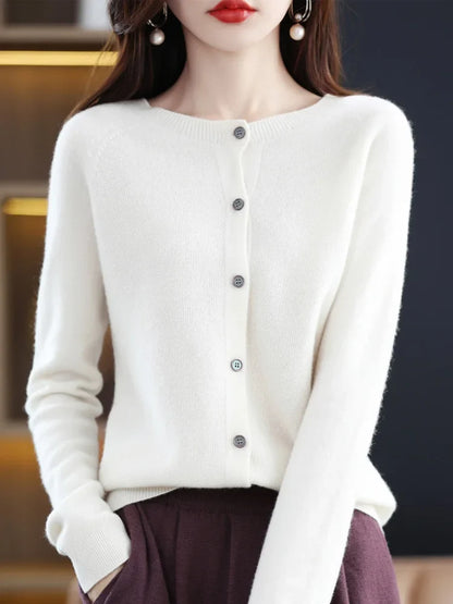 Damen Strickjacke mit Rundhalsausschnitt, Knopfleiste und langen Ärmeln, meliert grau