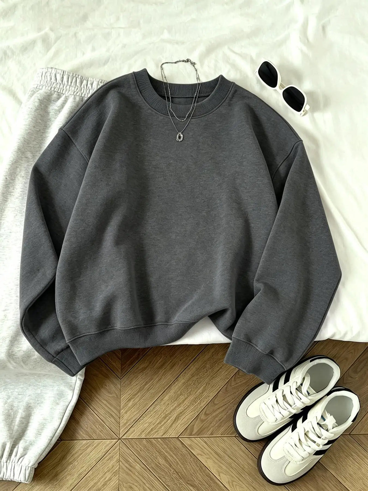 Felpa basic unisex girocollo a maniche lunghe tinta unita