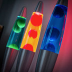 Lavalamp met glazen behuizing, 21,5 cm hoog, rood/groen/blauw