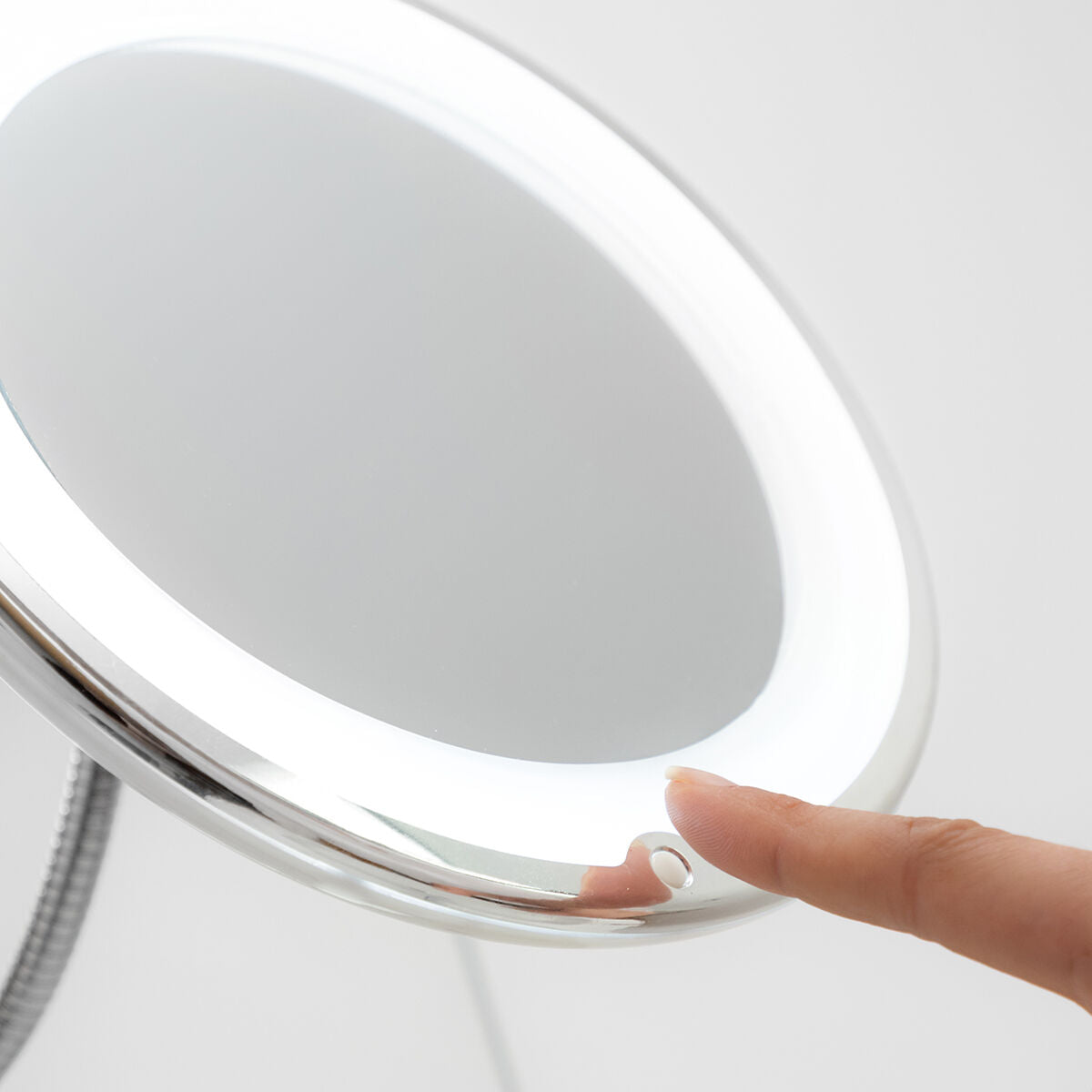 LED vergrotende spiegel met flexibele arm en zuignap, x5 vergroting