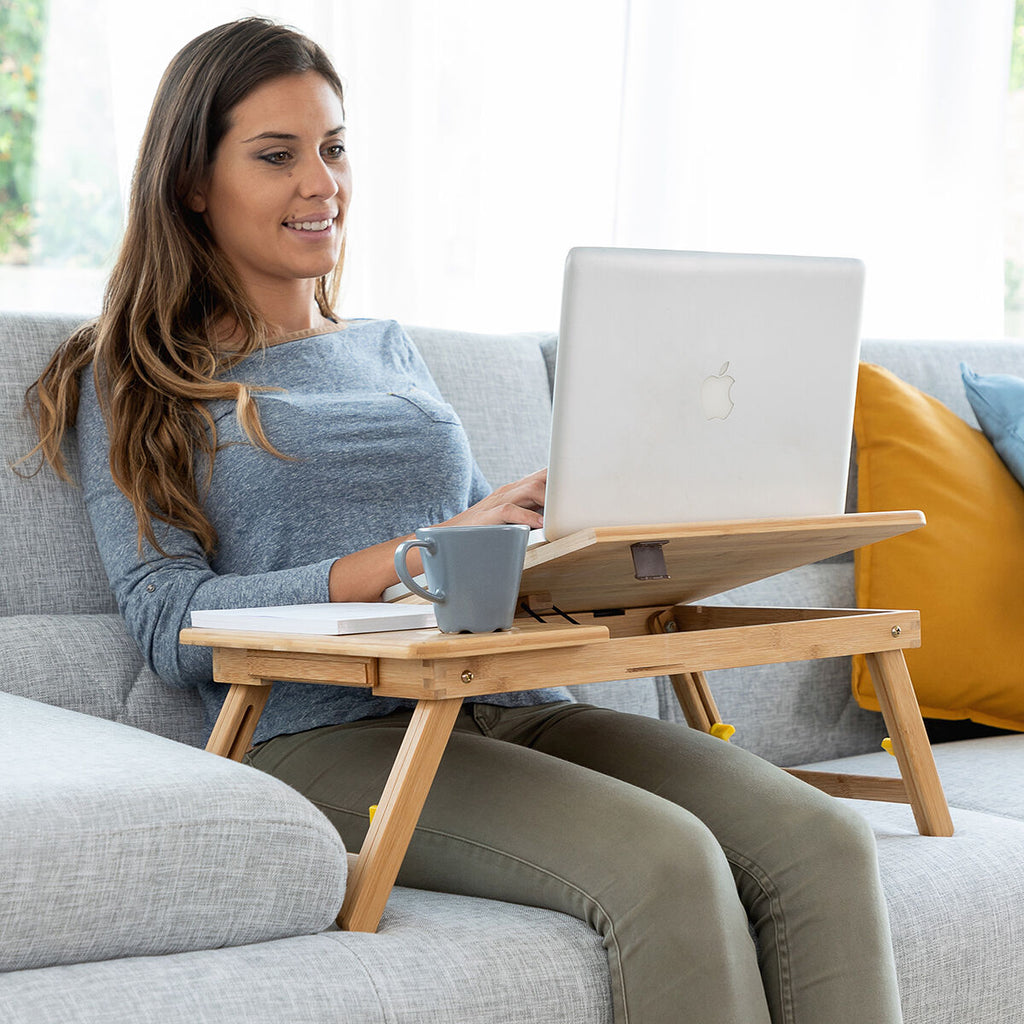 Bamboe opklapbare bijzettafel met lade en onderzetters, beige
