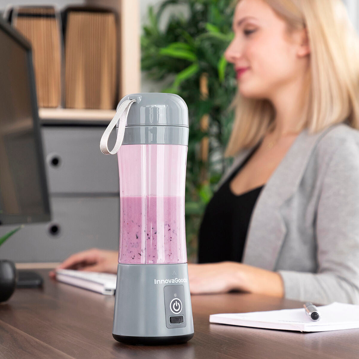 Draagbare oplaadbare mini blender 380 ml met 4 messen USB