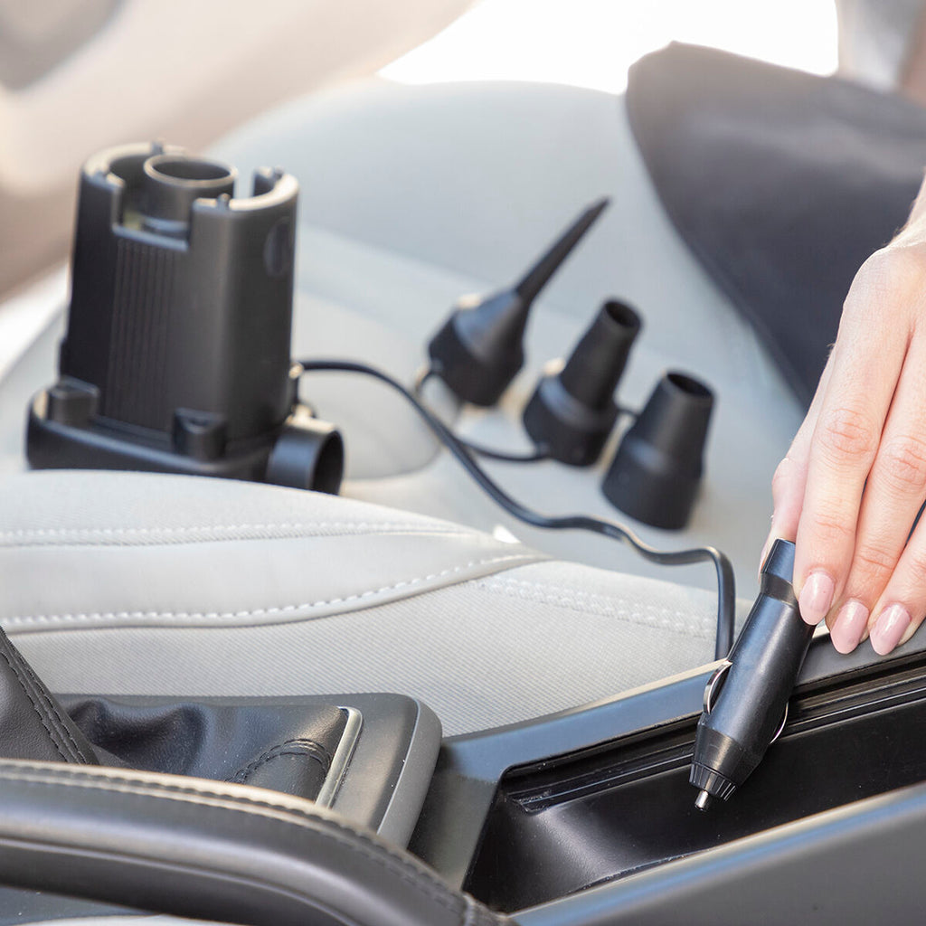 Opblaasmatras voor auto met elektrische pomp en 2 kussens