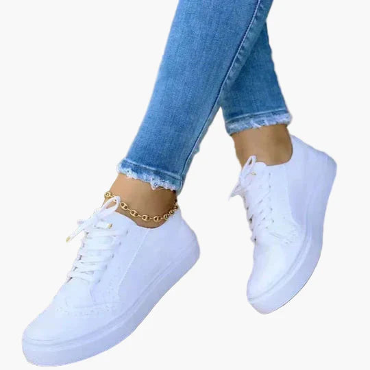Damskie sneakersy na sznurowadła – ortopedyczny komfort i nowoczesny styl casual