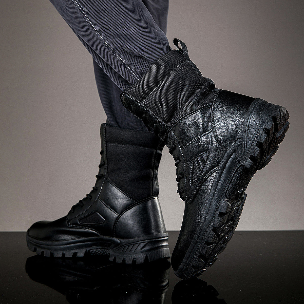 Botines robustos de cordones para hombre, altos, con suela perfilada, en negro