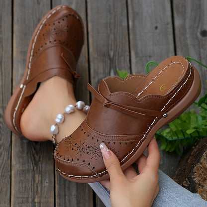 Damen Vintage Slip-On Clogs mit Lochmuster und Komfort-Plateausohle – Alltag & Freizeit
