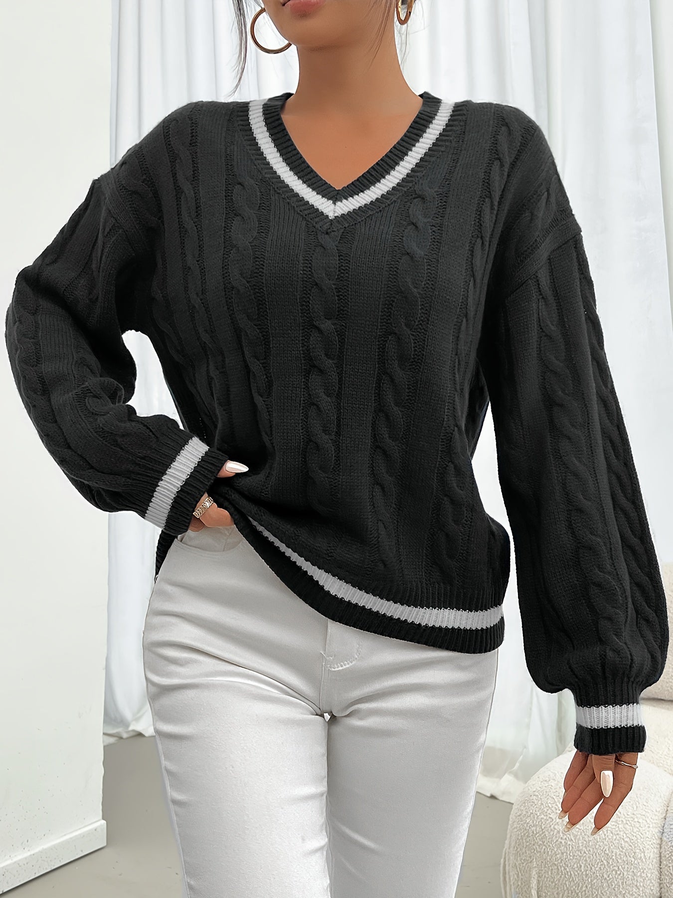 Suéter de punto para mujer con trenzado, escote en V y rayas en el cuello y los puños