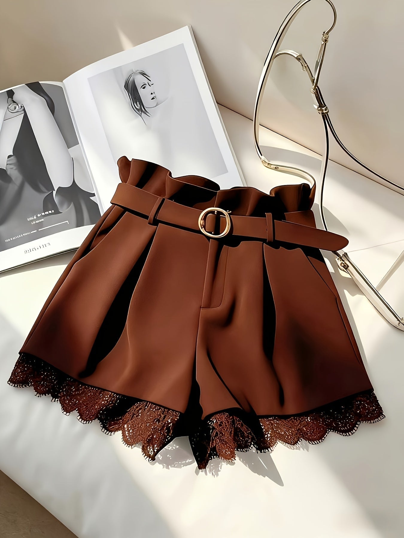 Shorts paperbag para mujer con cinturón y encaje – Shorts de talle alto elegantes para ocasiones especiales