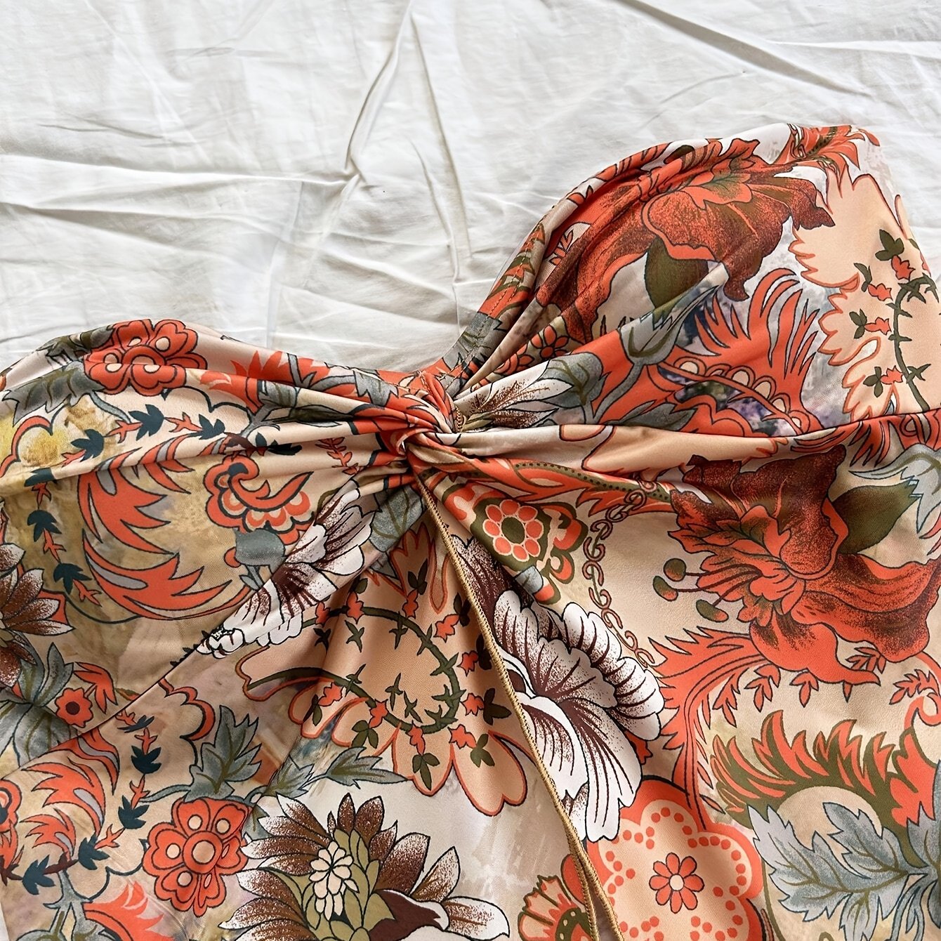 Dam Bandeau Crop Top med blommönster och knut – vintage-stil för sommar och festival
