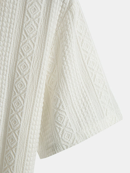 Herre poloshirt med geometrisk strukturbroderi – stilfuld fritids- og sommerskjorte