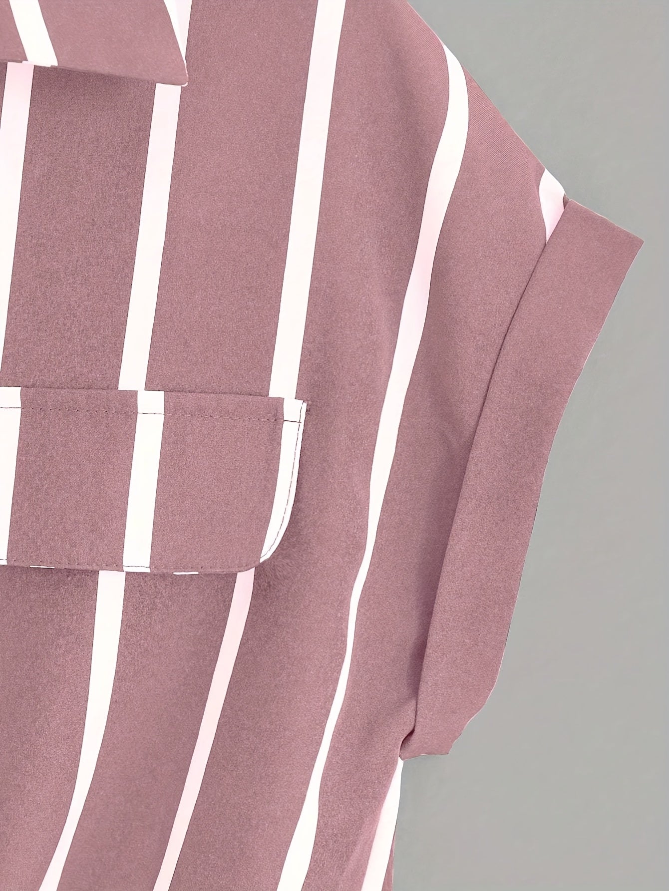 Damen Kurzarm Bluse mit Streifen und Knotenfront – Eleganter Sommer-Look