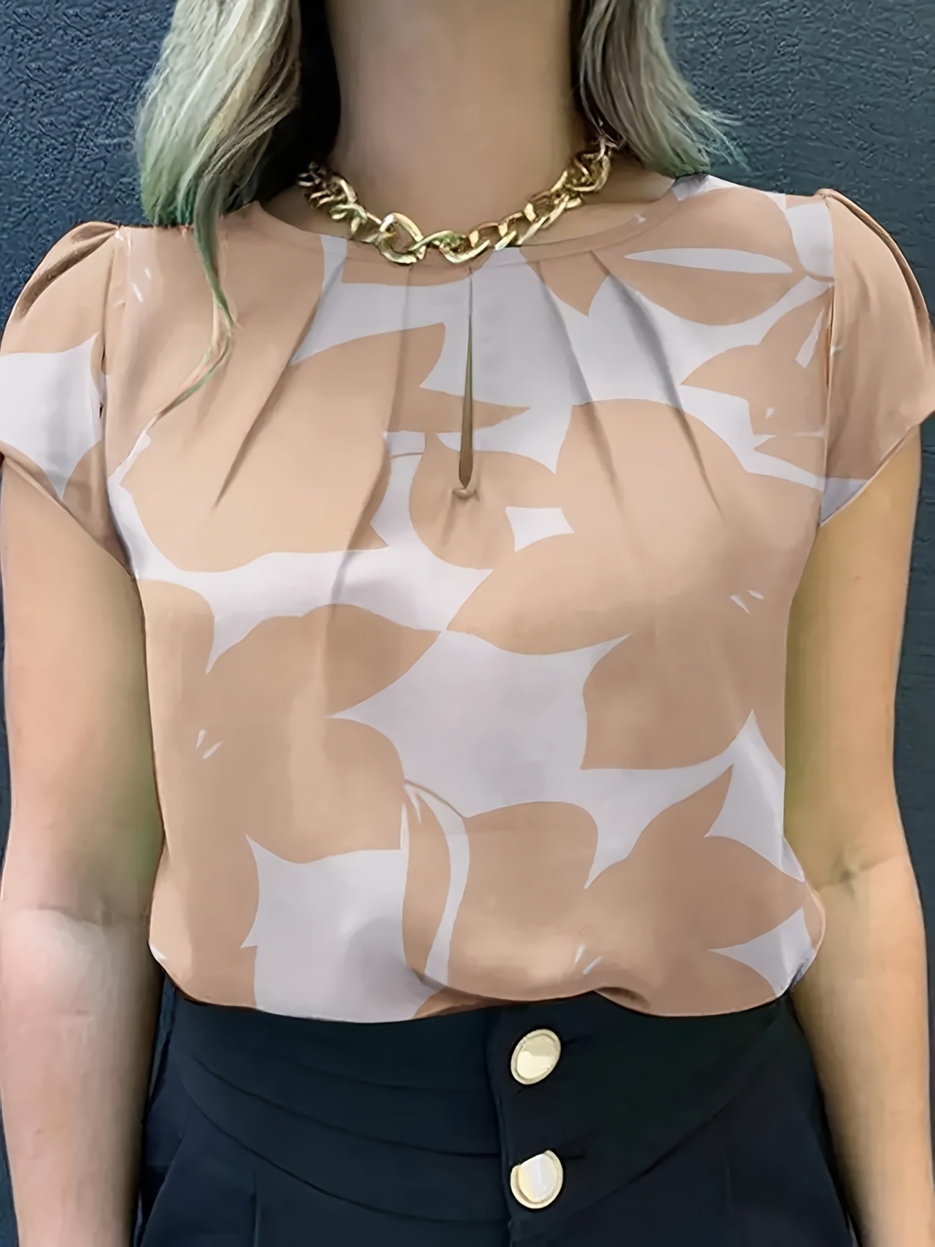 Damen Bluse Elegant mit Modernem Muster und Kurzarm – Perfekt für Büro & Alltag