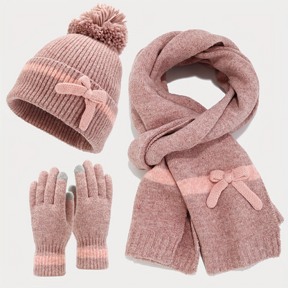 Gestricktes Winterset mit Mütze, Schal und Handschuhen, Pompon & Schleife, Beige
