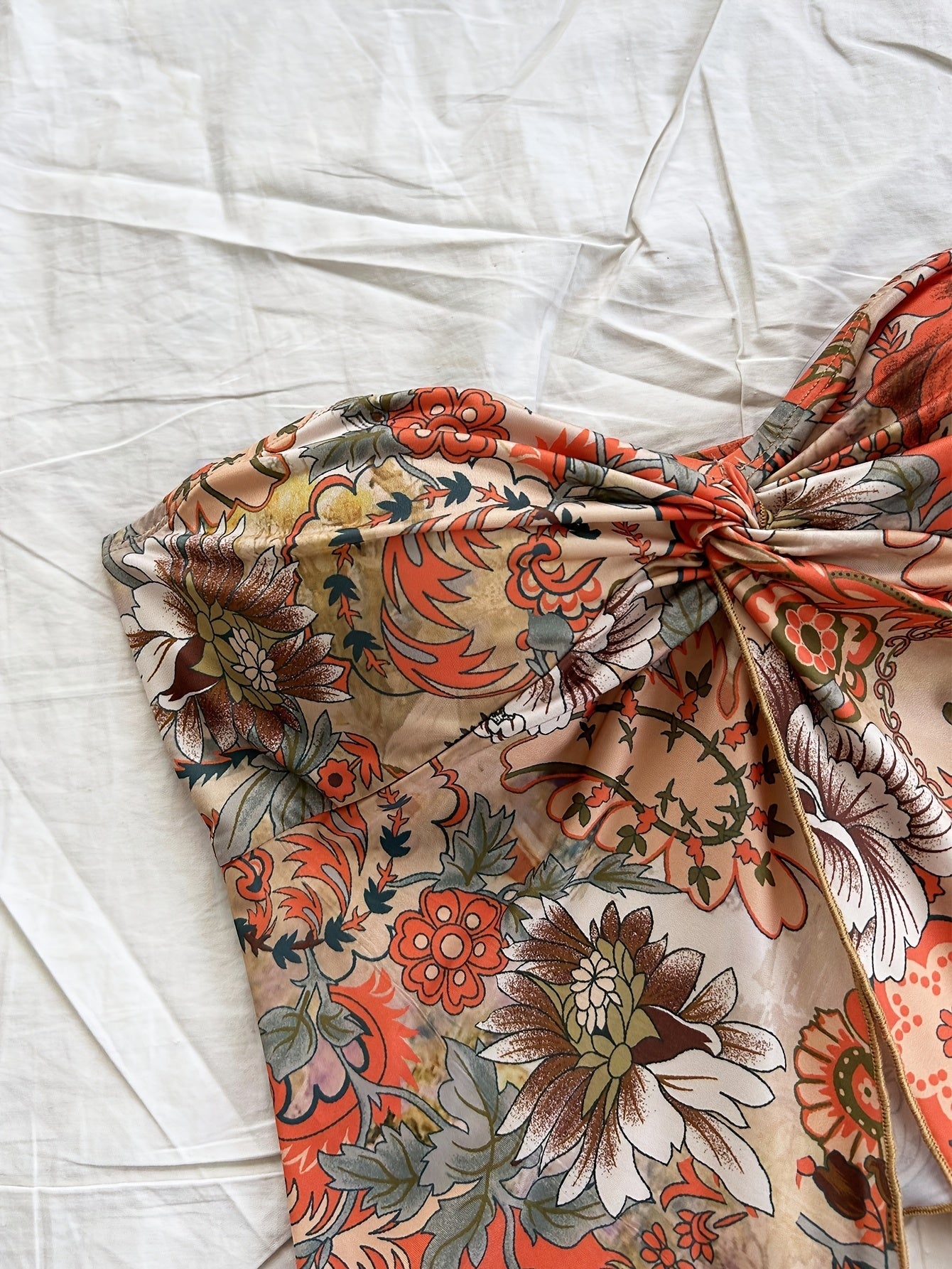 Dam Bandeau Crop Top med blommönster och knut – vintage-stil för sommar och festival