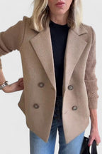 Emma | Blazer voor dames met gebreide mouwen en knopen