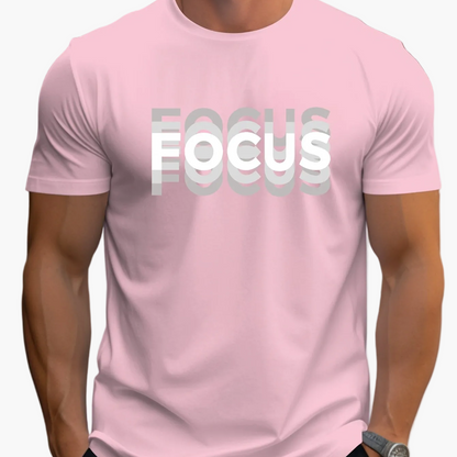 Męski T-shirt z nowoczesnym nadrukiem Focus – casualowa odzież uliczna, koszulka motywacyjna