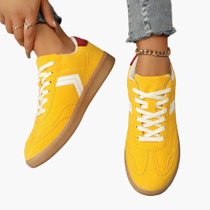 Damsneaker i retrostil med färgblockdesign för fritid och vardag